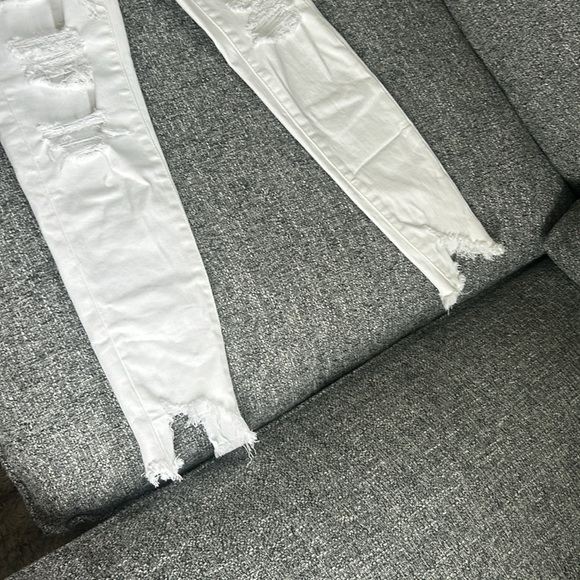 American Eagle White Jeans - Picture 3 of 5